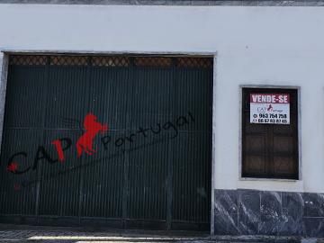 CAPPORTUGAL - 85 000 € - A vendre - Garage de 232 m2 avec bureau à Moura