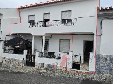 CAPPORTUGAL - Vende-se em Moura - Apartamento com 2 quartos, sala, cozinha, despensa e varandas