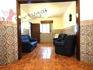 CAPPORTUGAL - 69 900€ - À vendre à Santo Amador - Moura – Alentejo - Portugal Maison avec 3 chambres et grande cour arrière